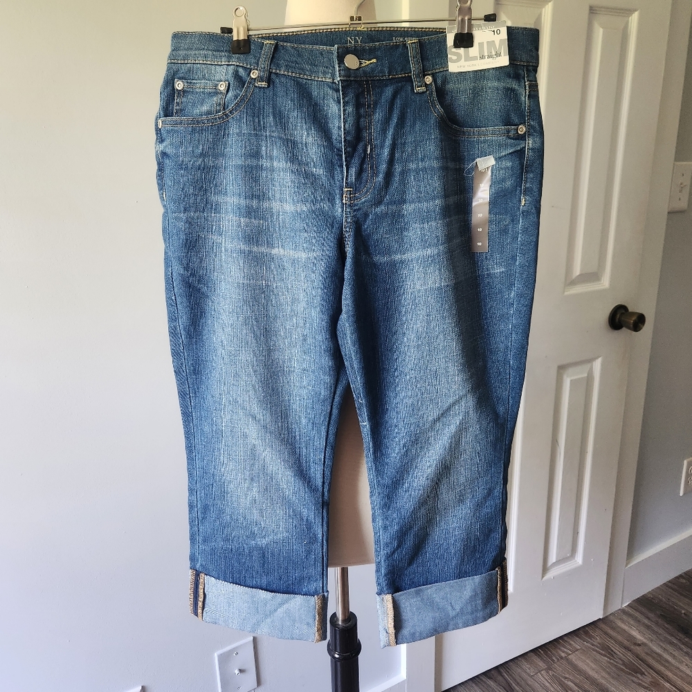 NY&CO Low Rise Slim Crop Jeans 10